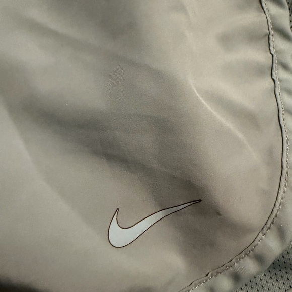 Nike Women's Running Shorts - Picture 3 of 4